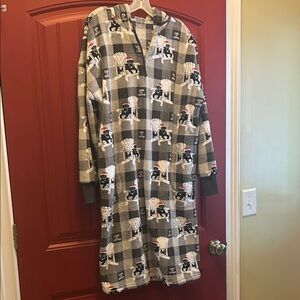 NWOT Life Is Good Robe in Gray and Black Checkered With Puppy Dog